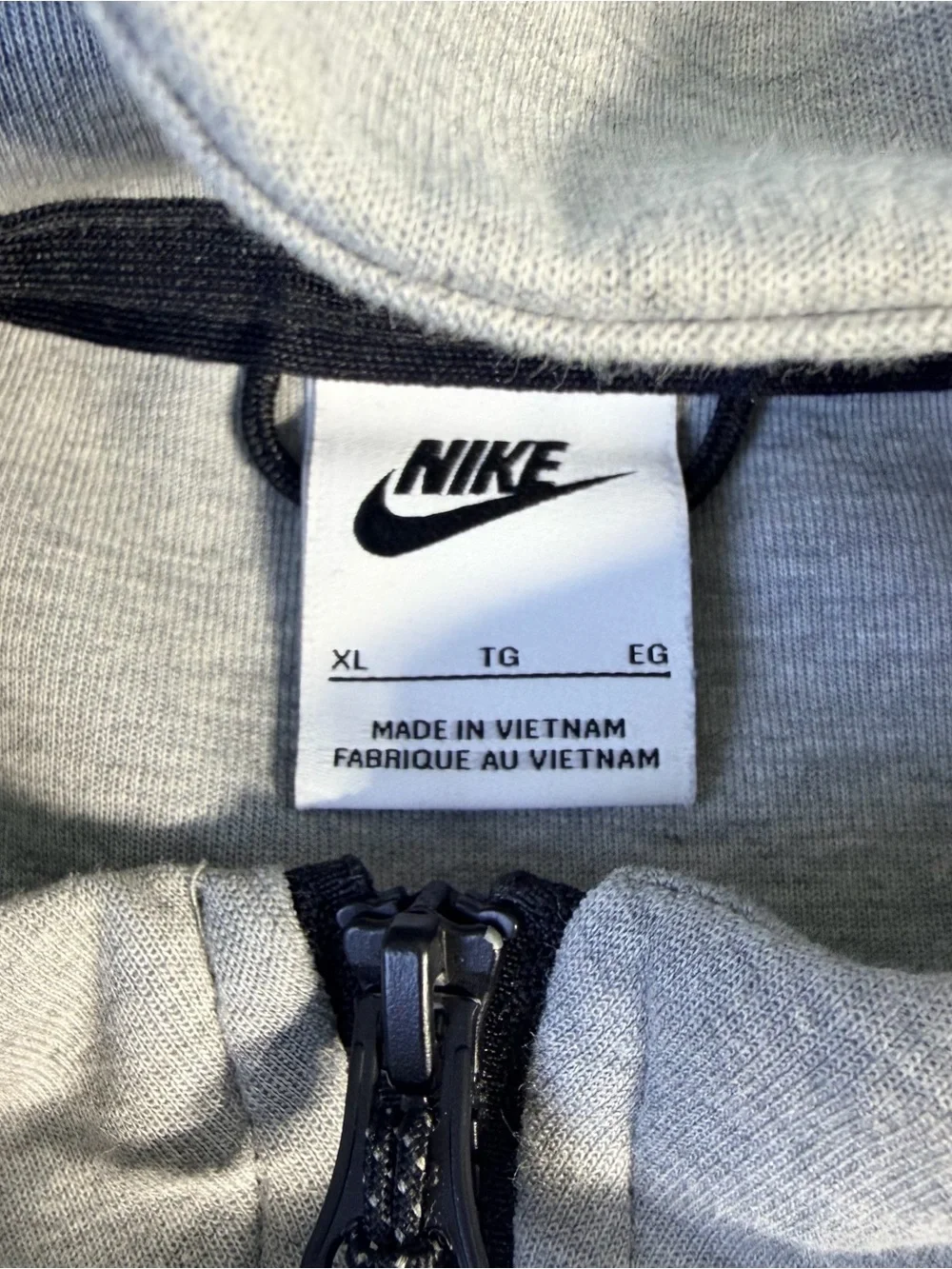 Nike Tech Sweatsuit Grey Size XL 2 piece Set